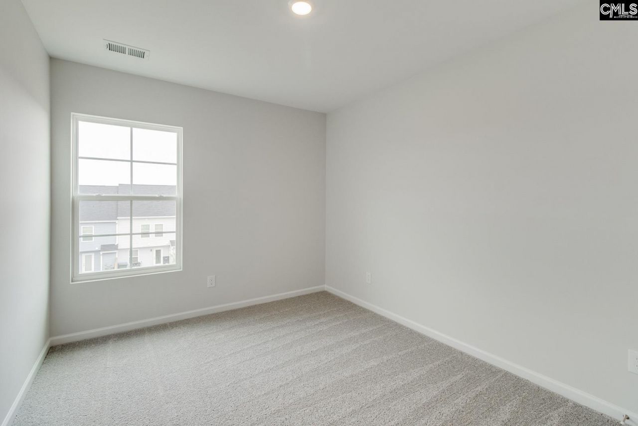 3048 Harborview Drive Photo 20