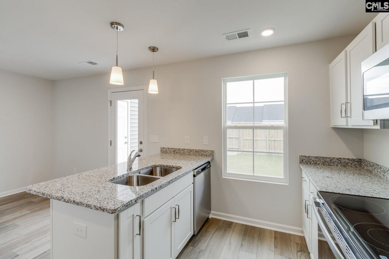 3048 Harborview Drive Photo 9