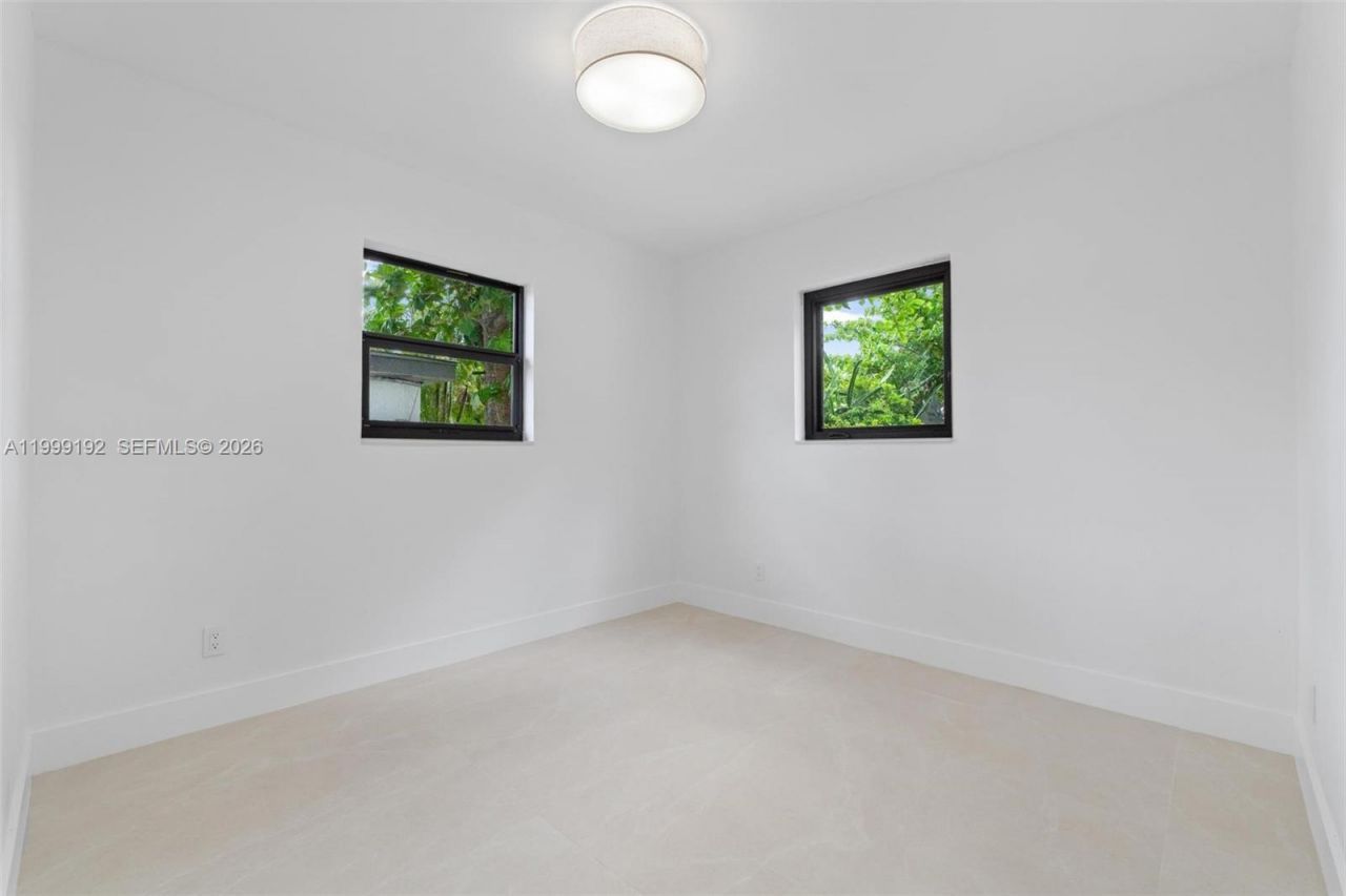 4520 SW 33rd Dr, West Park, FL 33023 Photo