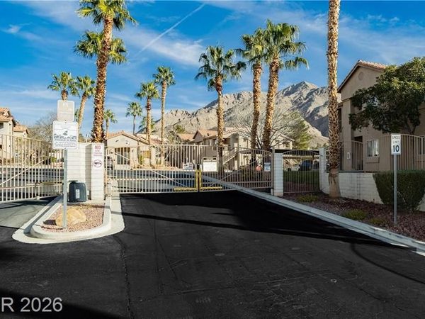 2110 Los Feliz Street, Unit 2037, Las Vegas, NV 89156