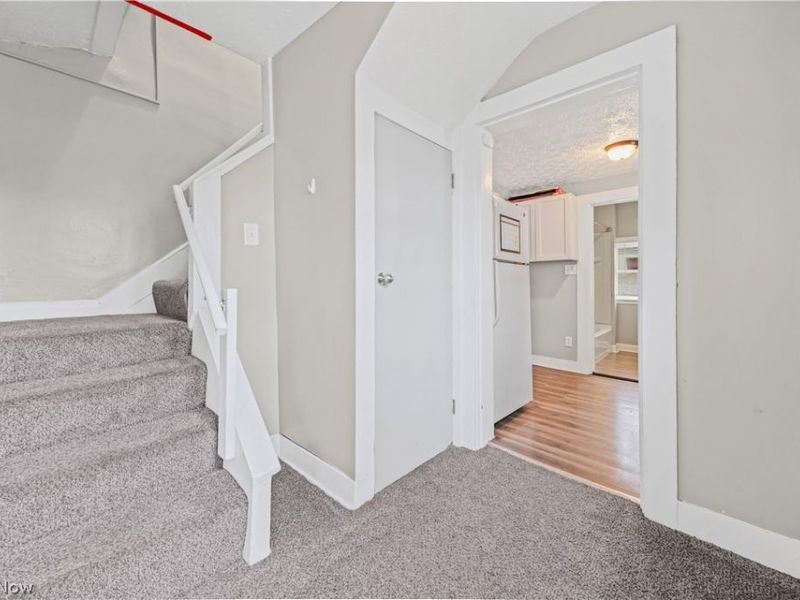 529 Bina Avenue, Akron, OH 44314 Photo 12