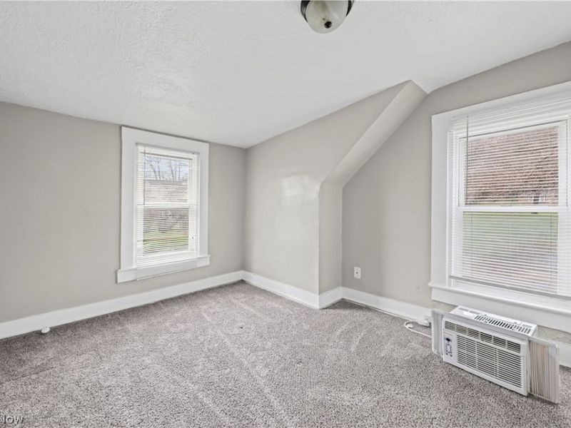 529 Bina Avenue, Akron, OH 44314 Photo 16