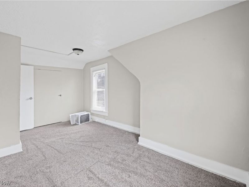 529 Bina Avenue, Akron, OH 44314 Photo 18