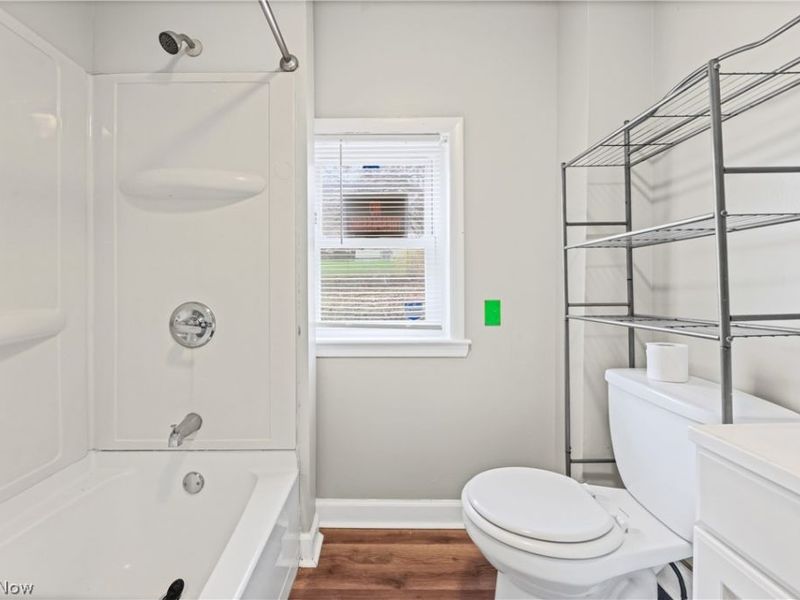 529 Bina Avenue, Akron, OH 44314 Photo 24