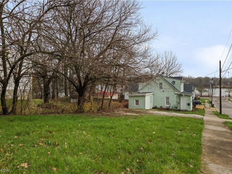 529 Bina Avenue, Akron, OH 44314 Photo 33