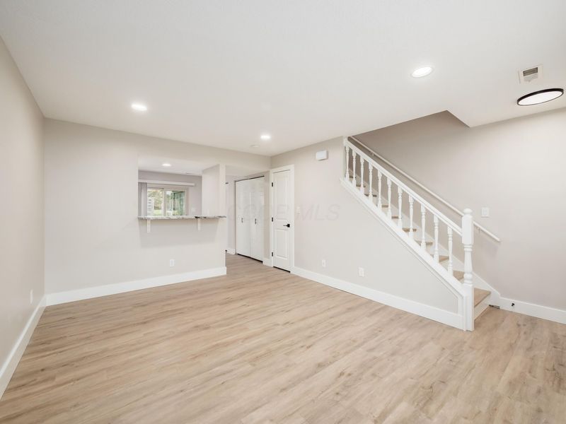 631 Pebble Place Drive, Unit A, Delaware, OH 43015 Photo 5