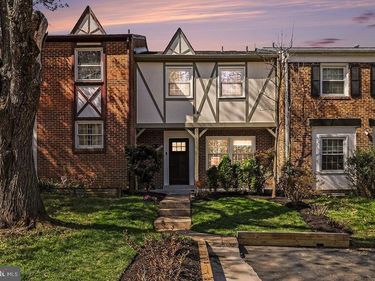 6308 PADDINGTON LANE, CENTREVILLE, VA 20120