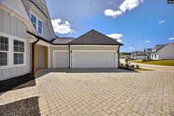 2040 Shallow Bluff Court photo 4