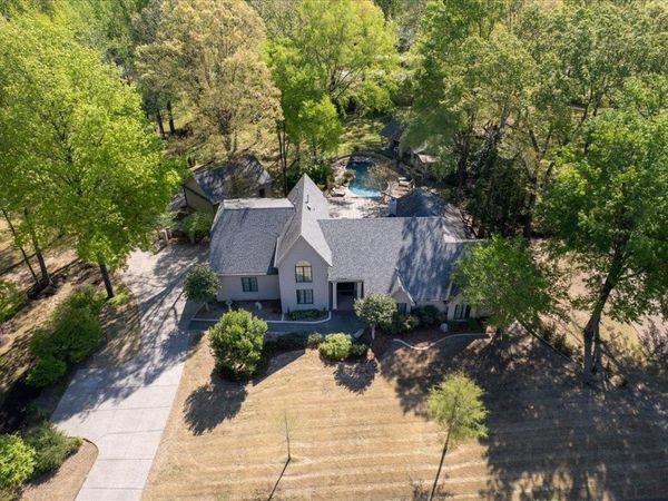 2930 COUNTRY PLACE DR, Collierville, TN 38017