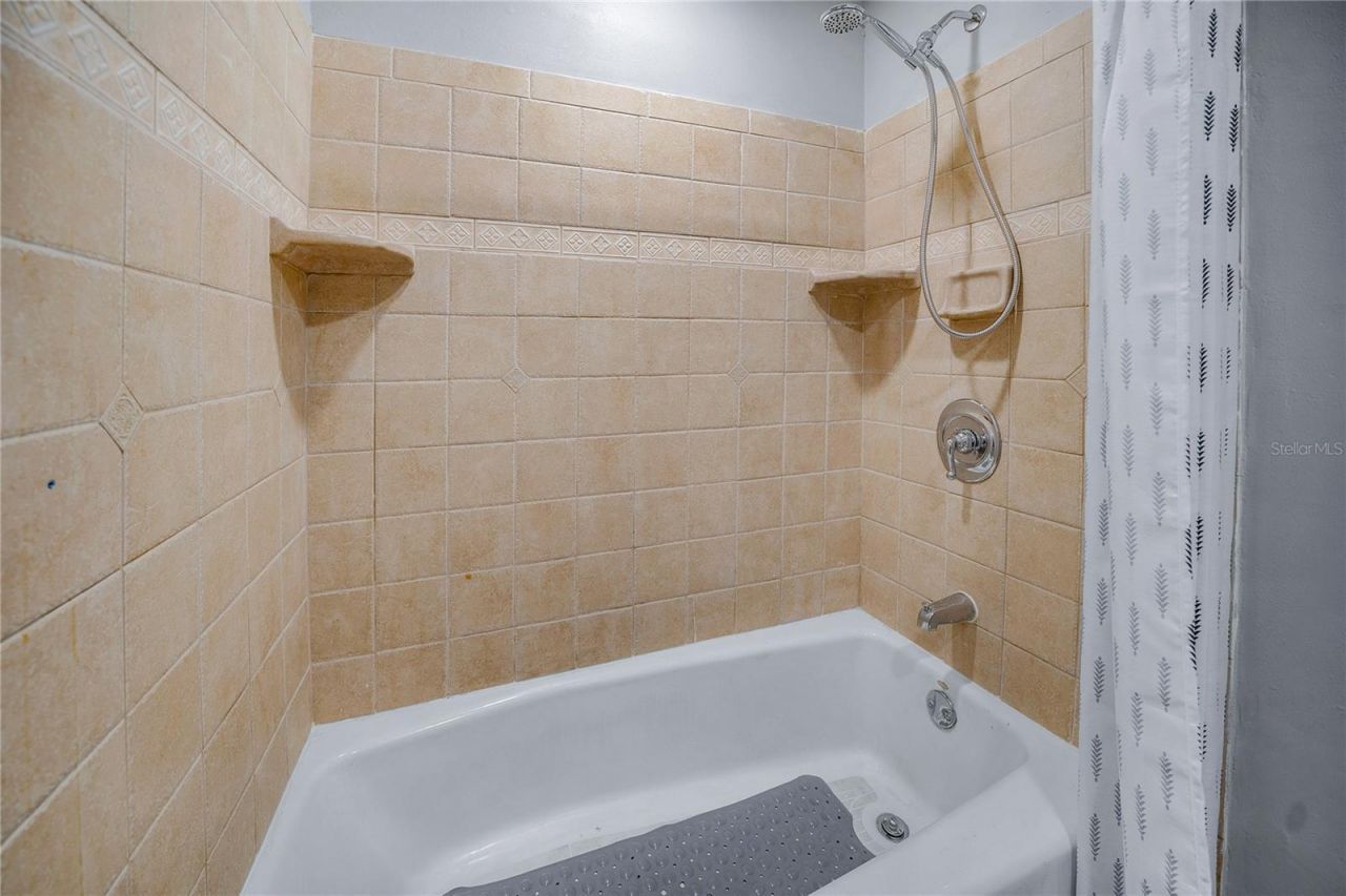 9151 Fairweather Drive , Largo, FL 33773 Photo