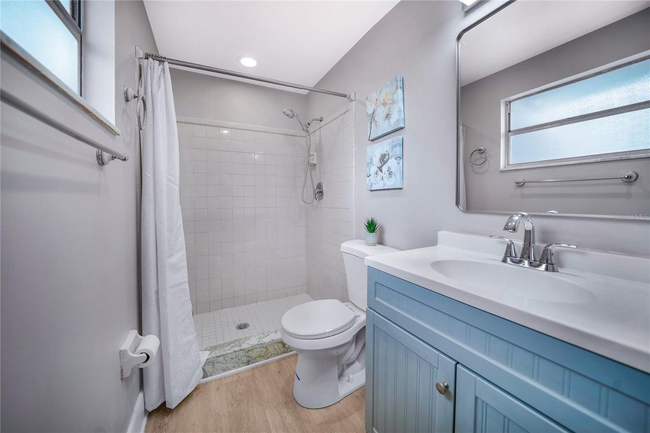 9151 Fairweather Drive , Largo, FL 33773 Photo