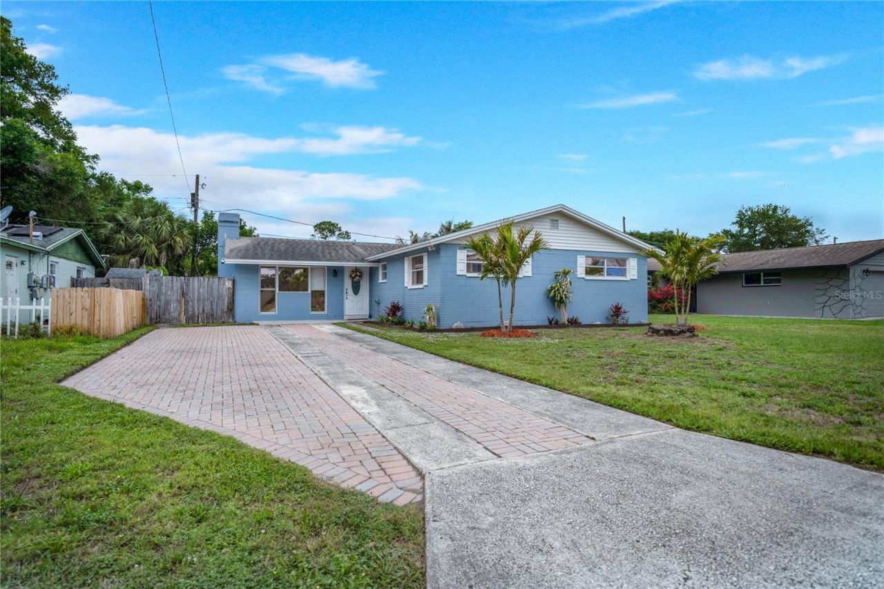 9151 Fairweather Drive , Largo, FL 33773 Photo