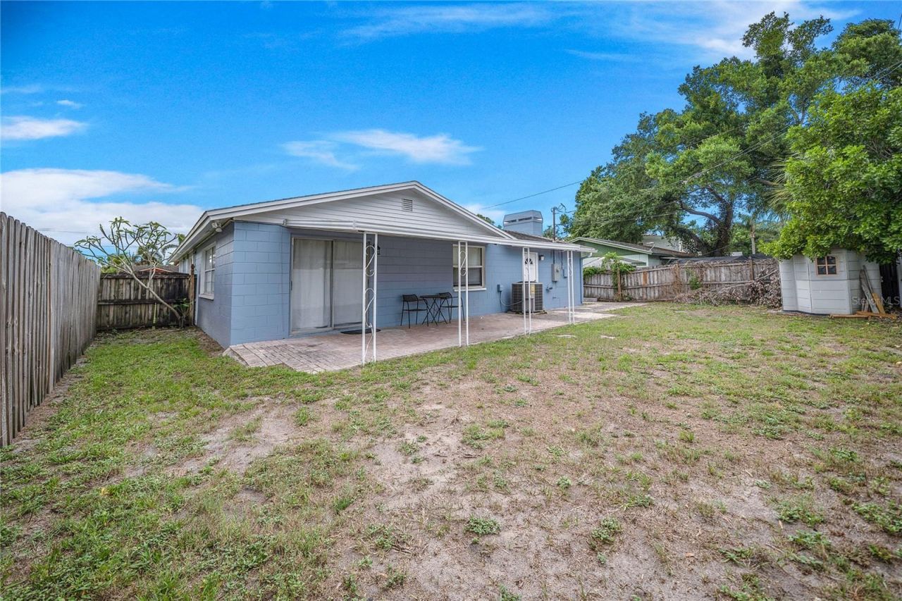 9151 Fairweather Drive , Largo, FL 33773 Photo