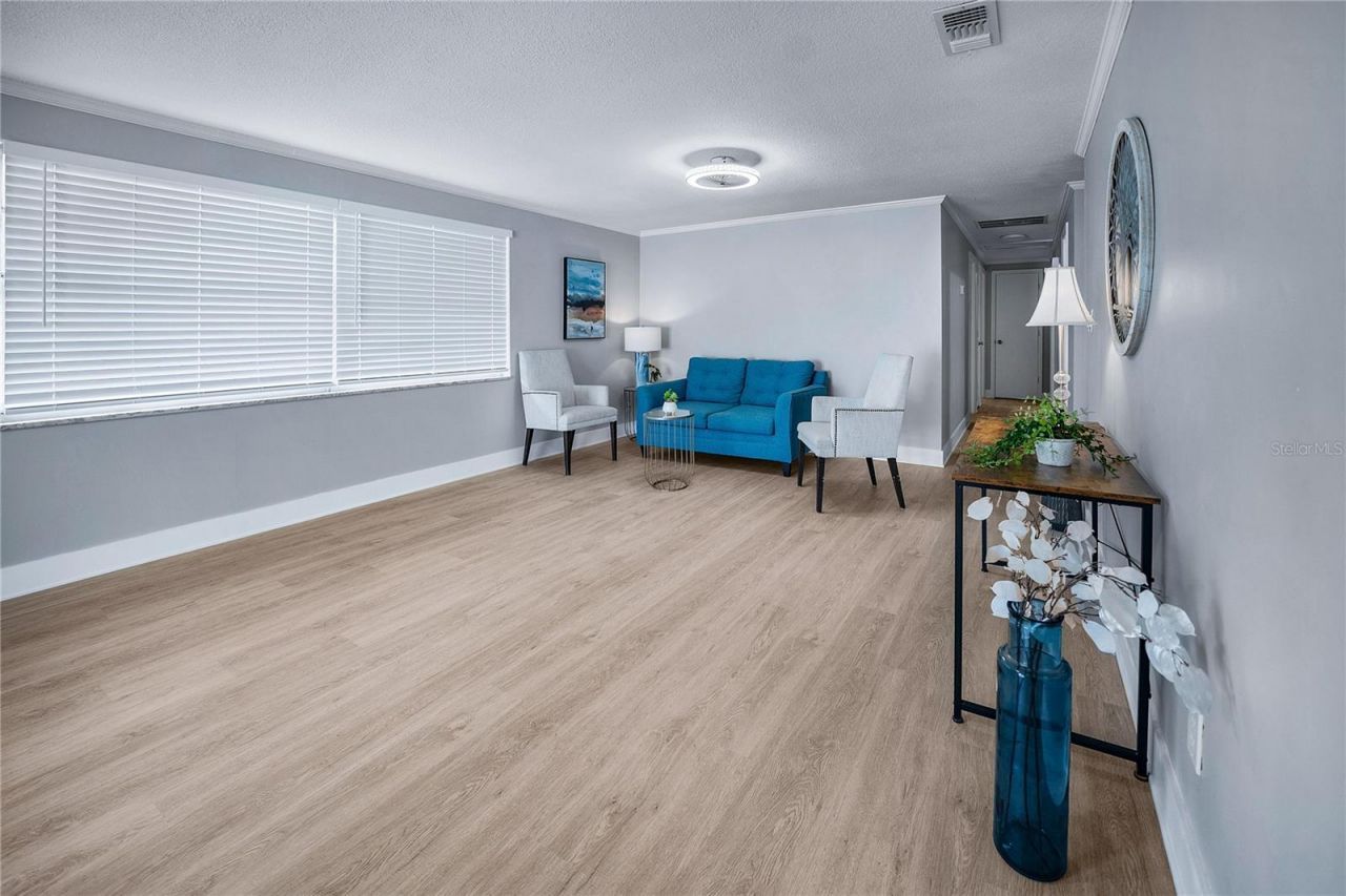 9151 Fairweather Drive , Largo, FL 33773 Photo