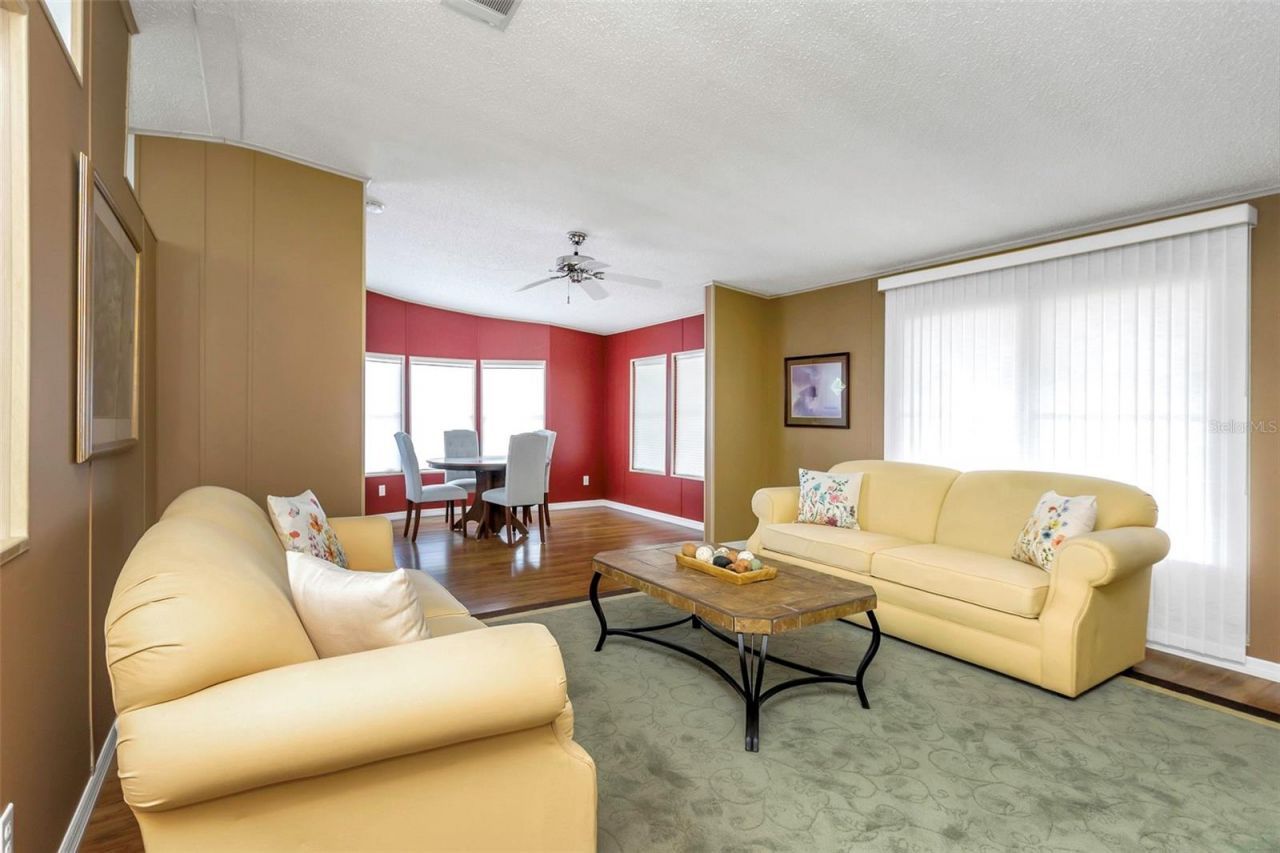 106 Thatch Palm Street W, Largo, FL 33770 Photo