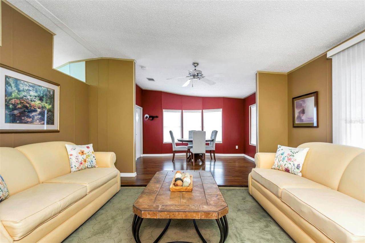 106 Thatch Palm Street W, Largo, FL 33770 Photo