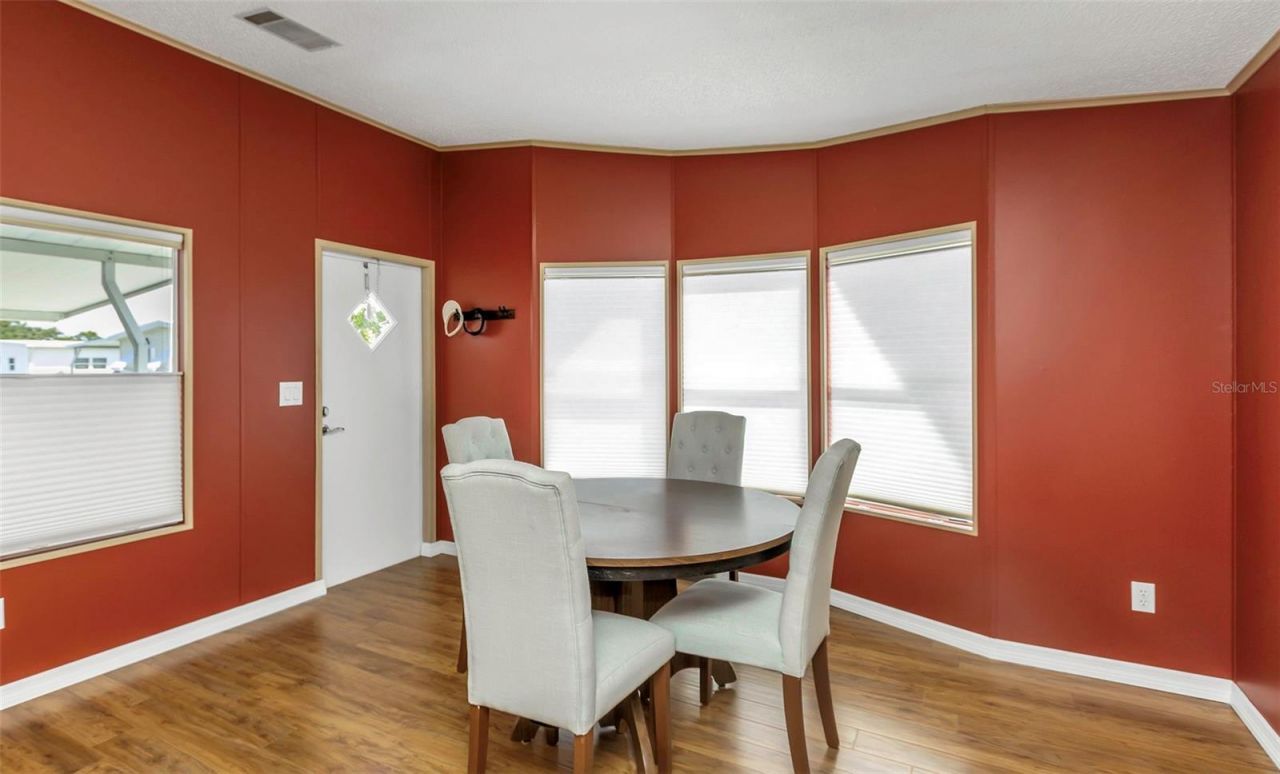 106 Thatch Palm Street W, Largo, FL 33770 Photo