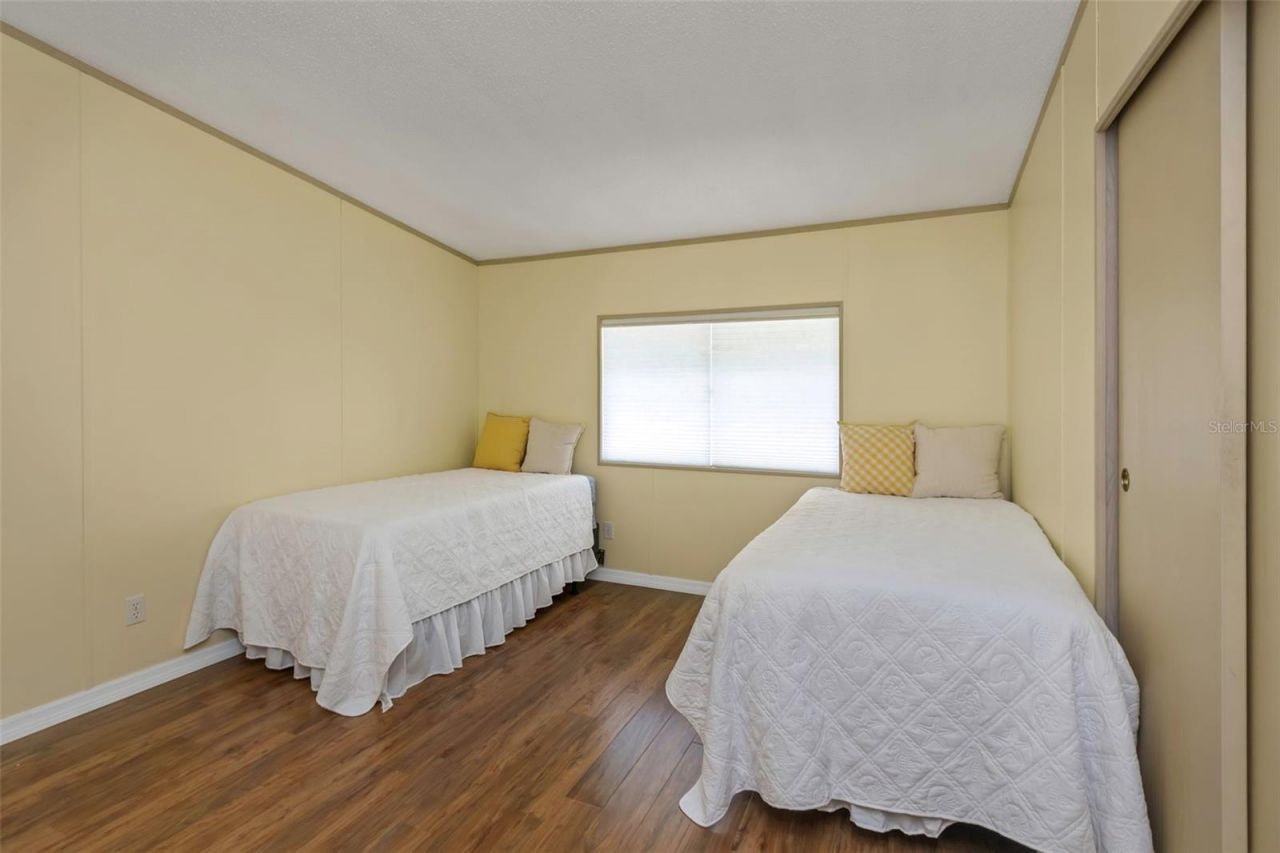 106 Thatch Palm Street W, Largo, FL 33770 Photo