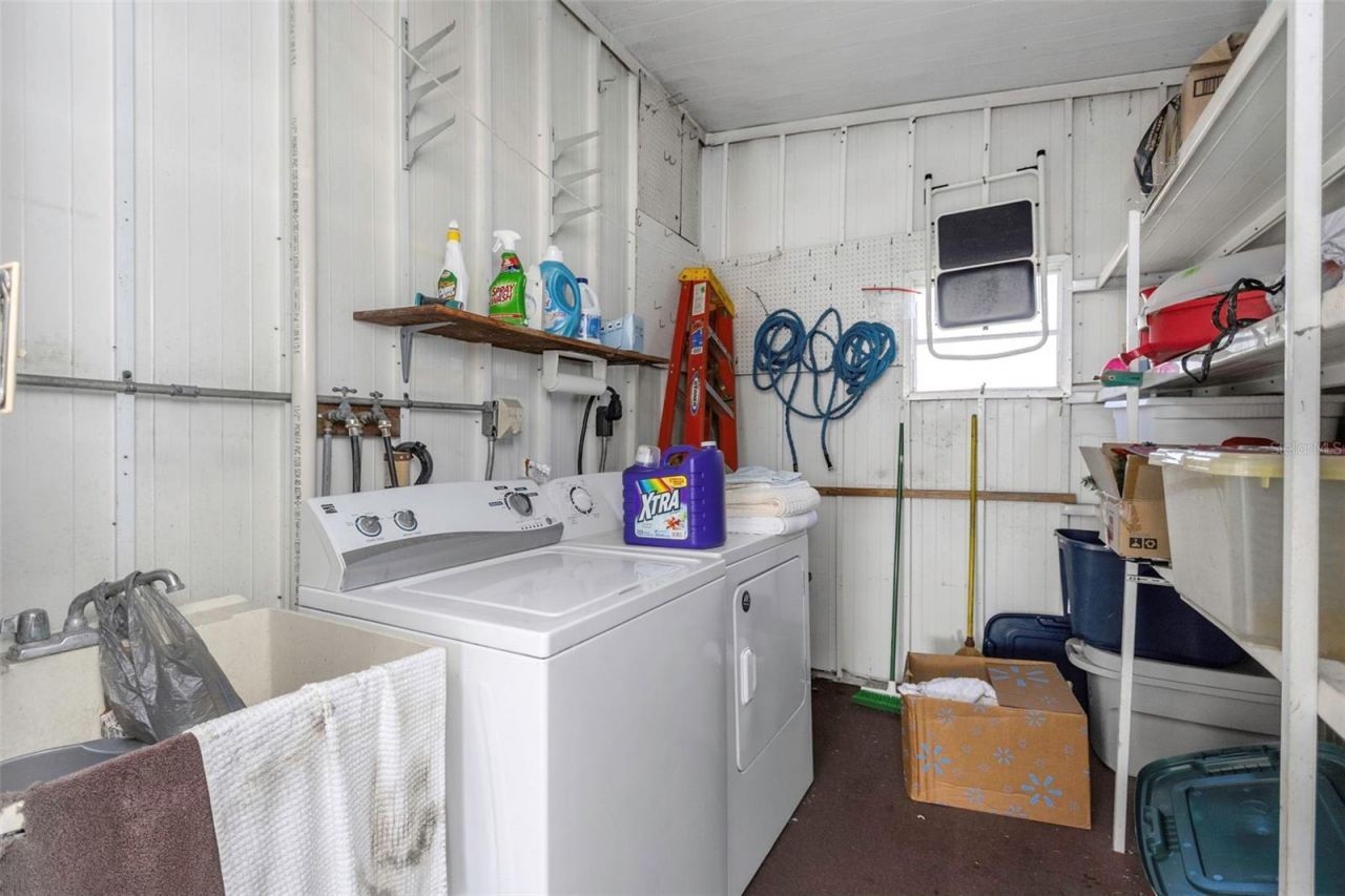 106 Thatch Palm Street W, Largo, FL 33770 Photo