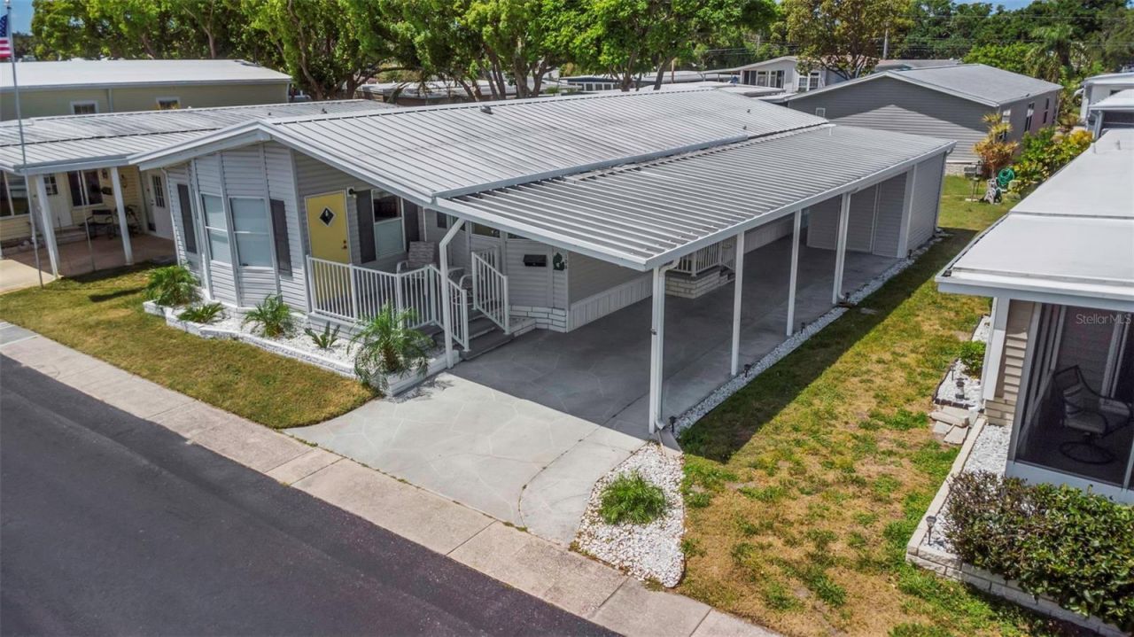 106 Thatch Palm Street W, Largo, FL 33770 Photo