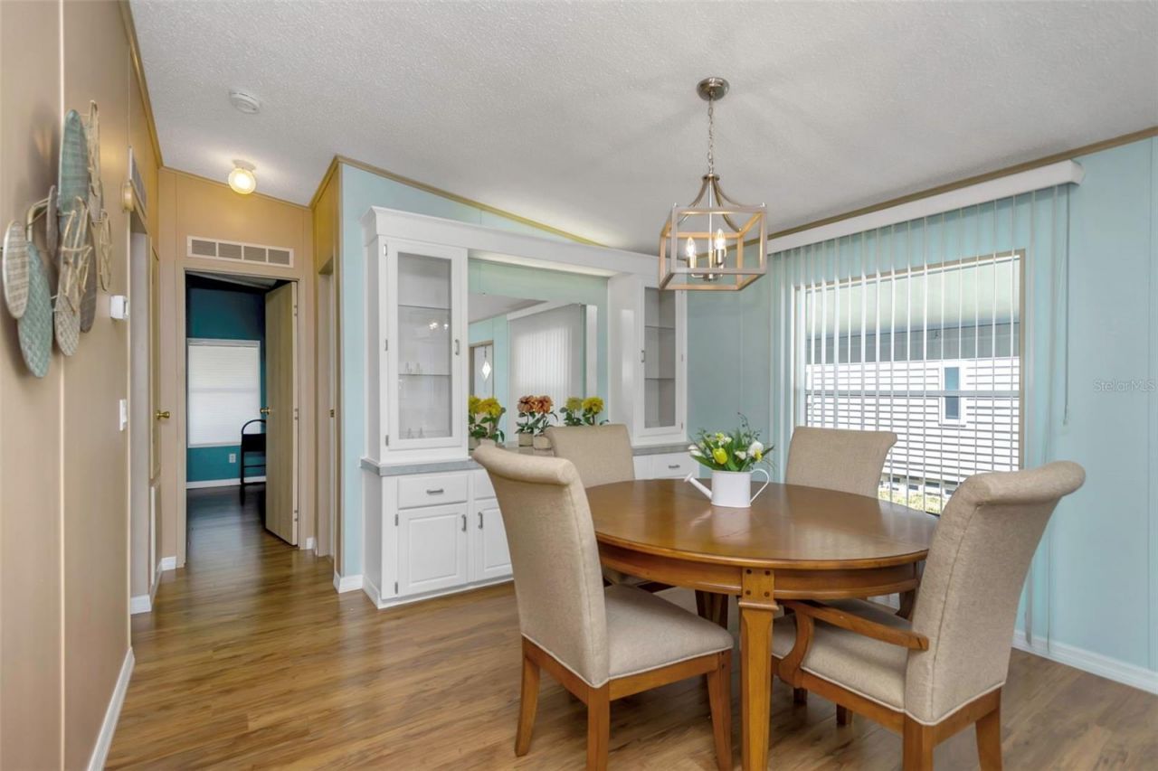 106 Thatch Palm Street W, Largo, FL 33770 Photo