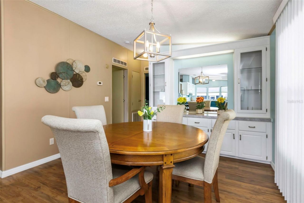 106 Thatch Palm Street W, Largo, FL 33770 Photo