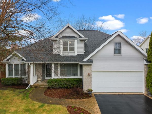 1128 Tara Drive, Woodstock, IL 60098