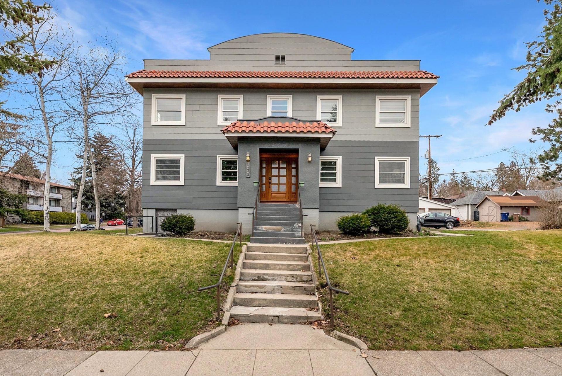 1005 S Cedar St primary photo