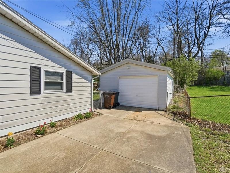 1176 Jeanette Drive, Riverside, OH 45432 Photo 41