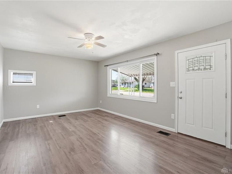 1176 Jeanette Drive, Riverside, OH 45432 Photo 8