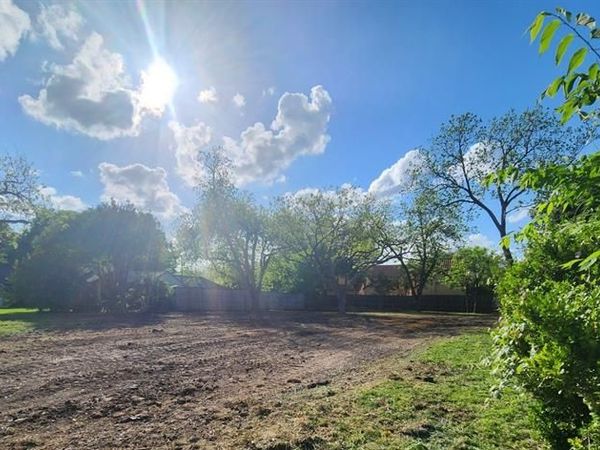 9931 Losa Drive, Dallas, TX 75218