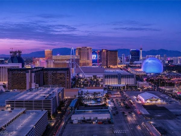 125 E HARMON Avenue, Unit 3707, Las Vegas, NV 89109