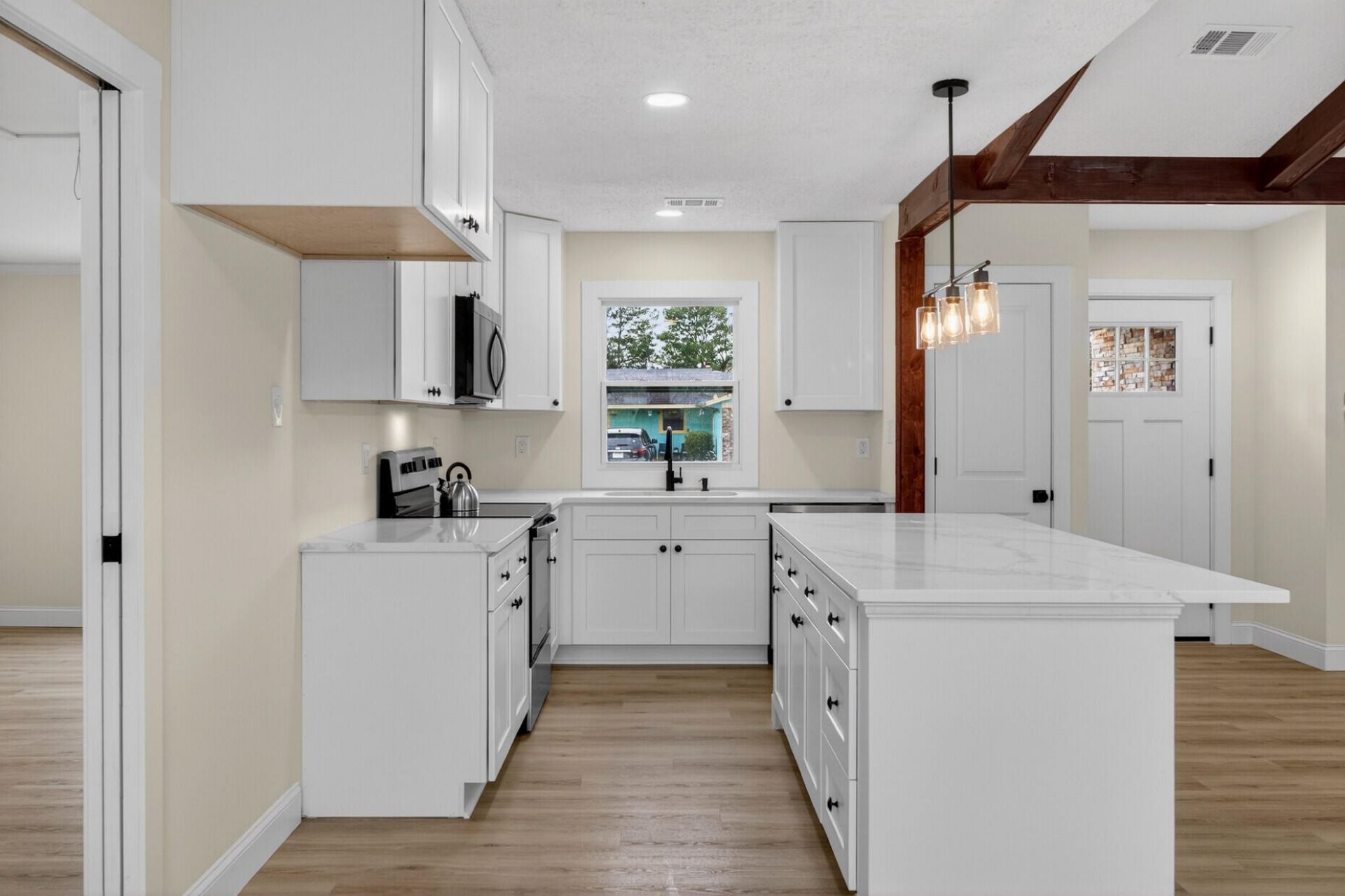 215 Horseshoe Drive Photo 13