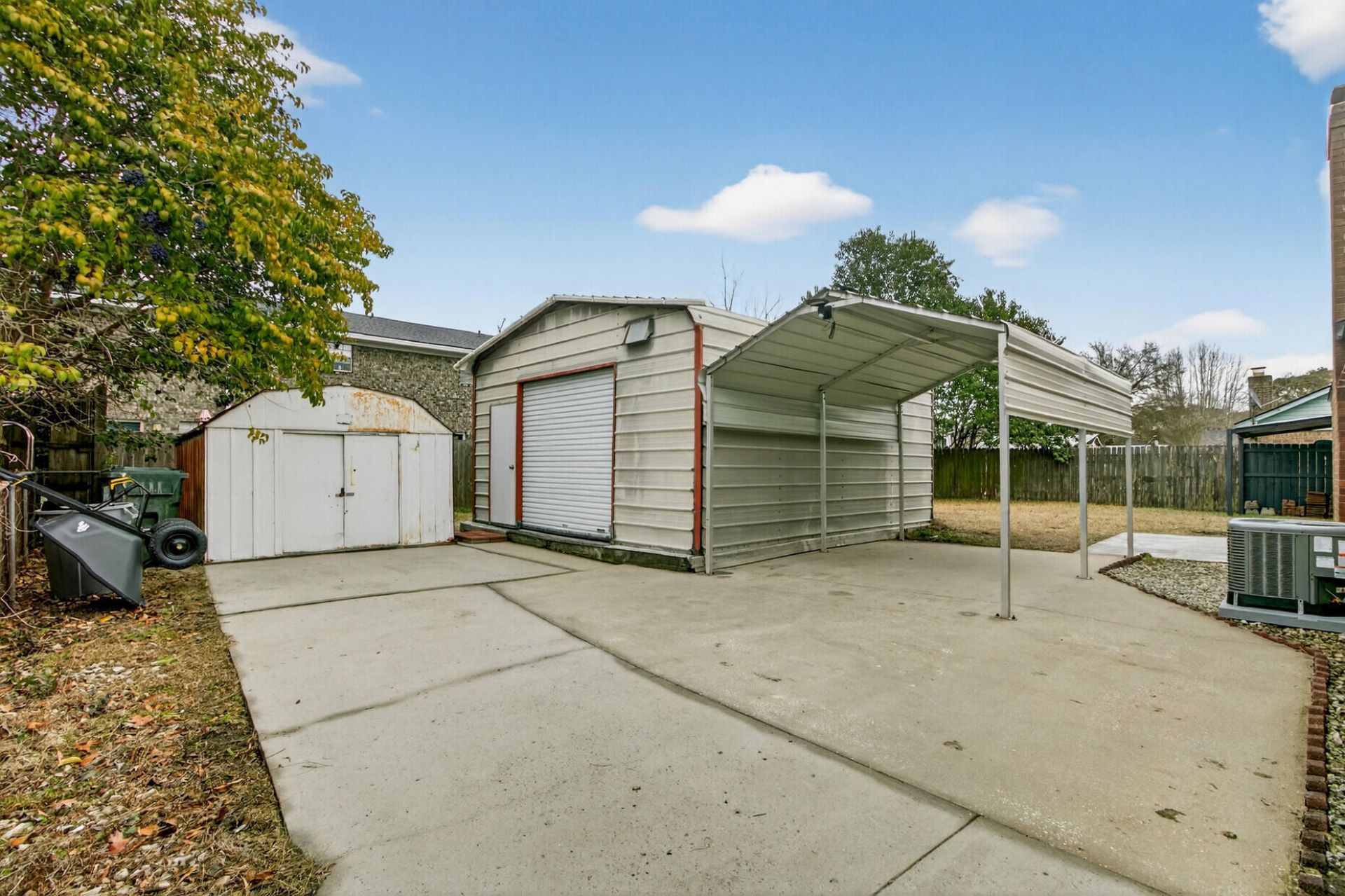 215 Horseshoe Drive Photo 34