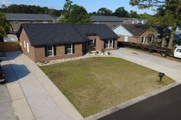 215 Horseshoe Drive photo 4