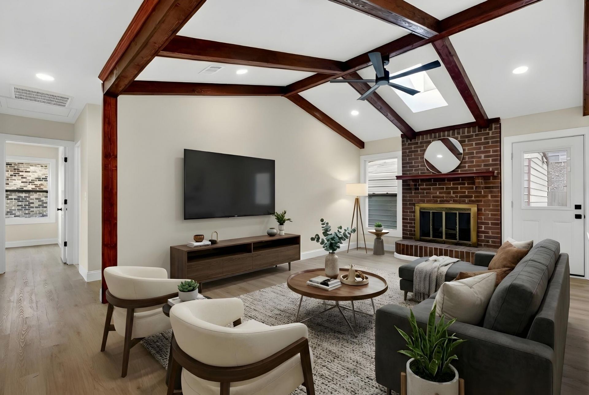 215 Horseshoe Drive Photo 8