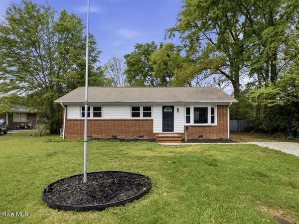 103 Puller Drive, Jacksonville, NC 28540