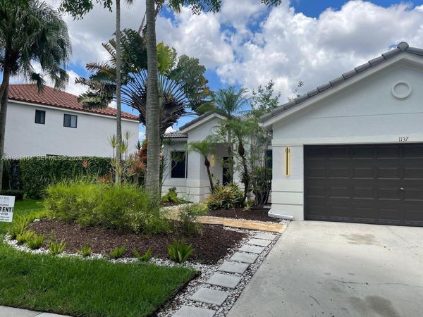 1137 Croton Ct, Weston, FL 33327