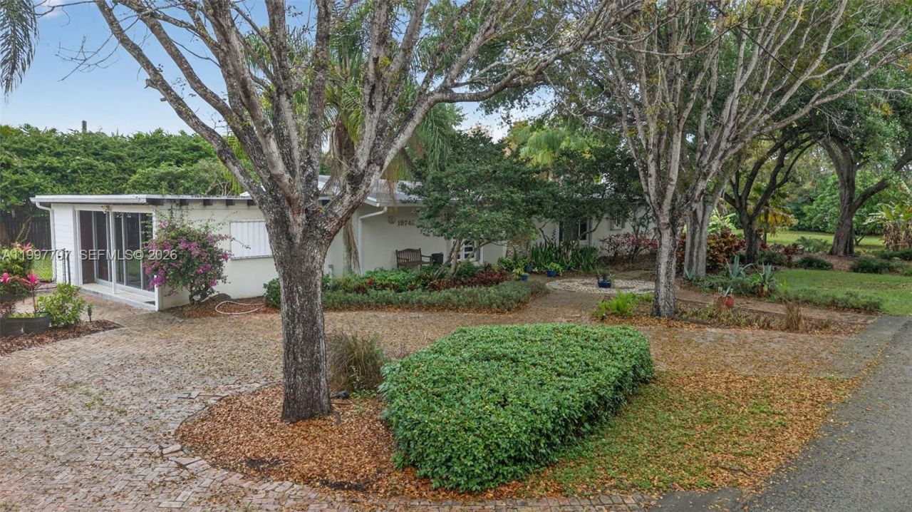 19745 SW 244th St, Homestead, FL 33031 Photo