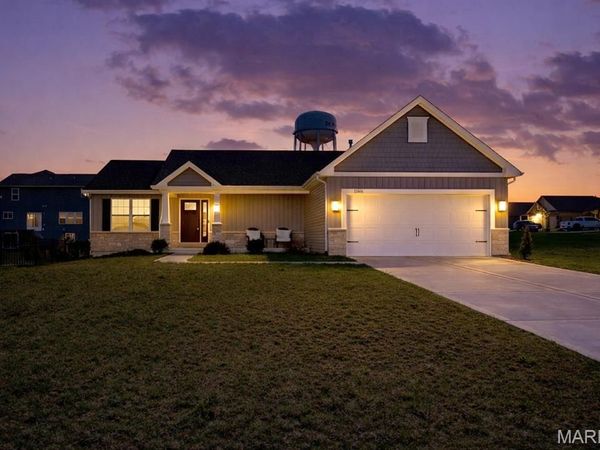 1588 Misty River Drive , St Paul, MO 63366