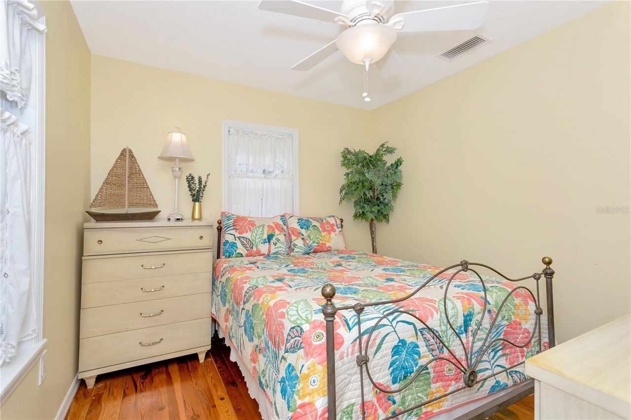 14 Braden Castle Drive, Bradenton, FL 34208 Photo