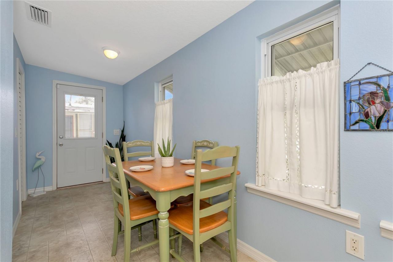 14 Braden Castle Drive, Bradenton, FL 34208 Photo