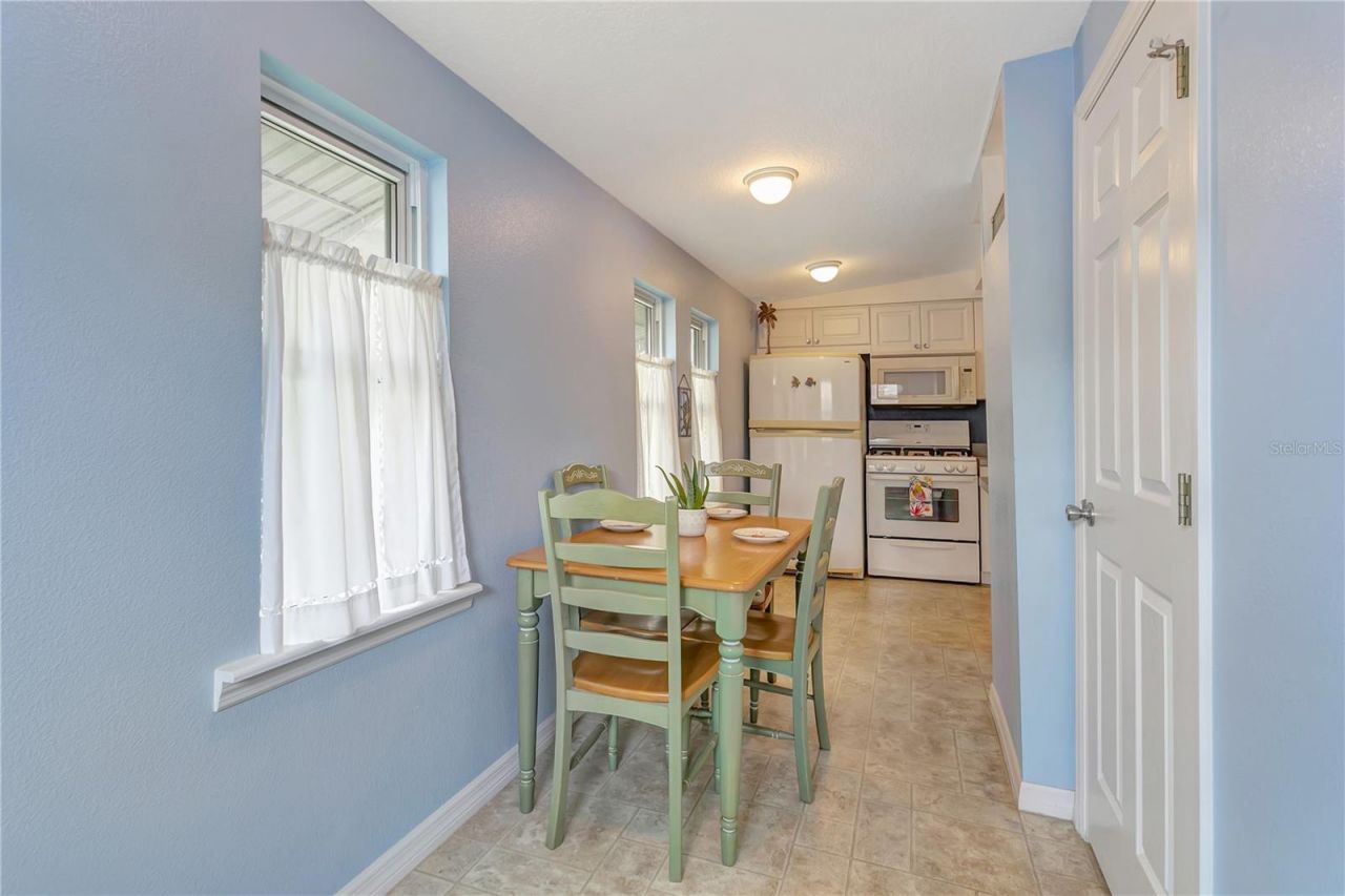 14 Braden Castle Drive, Bradenton, FL 34208 Photo