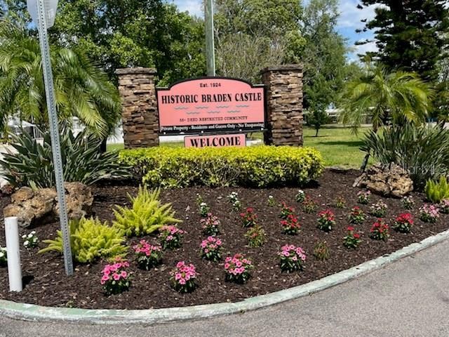 14 Braden Castle Drive, Bradenton, FL 34208 Photo