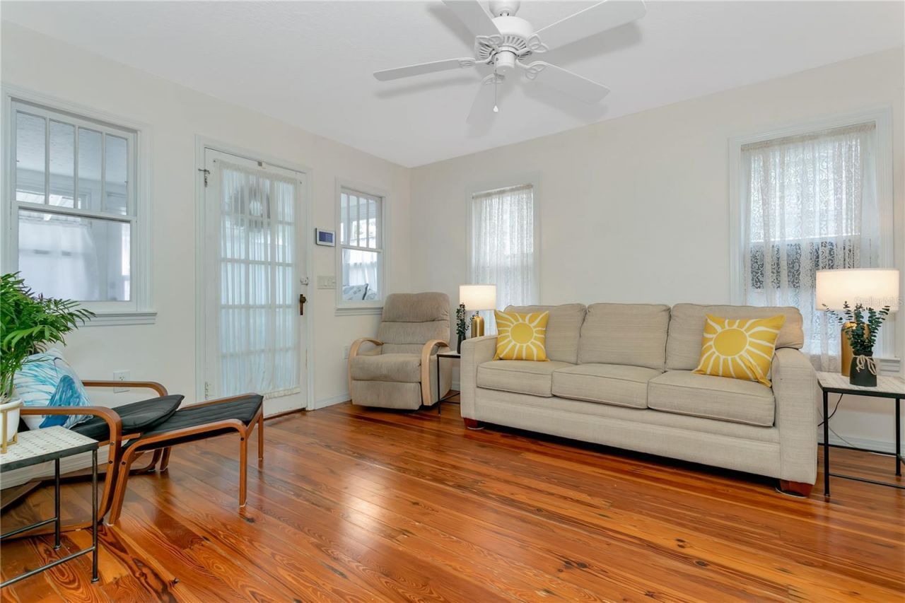 14 Braden Castle Drive, Bradenton, FL 34208 Photo