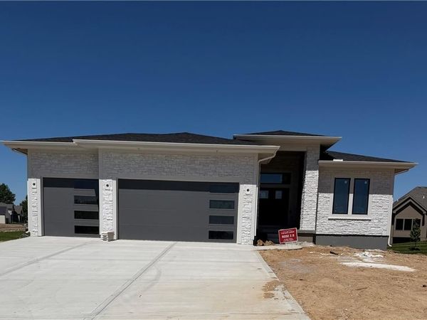 6010 Apache Drive, Shawnee, KS 66226