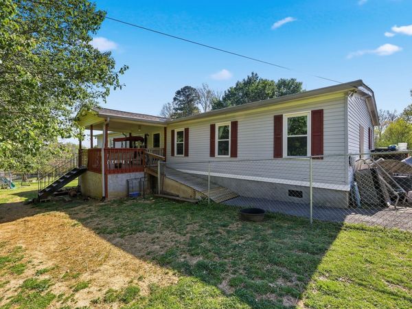 201 Old Eblen Rd , Lenoir City, TN 37771
