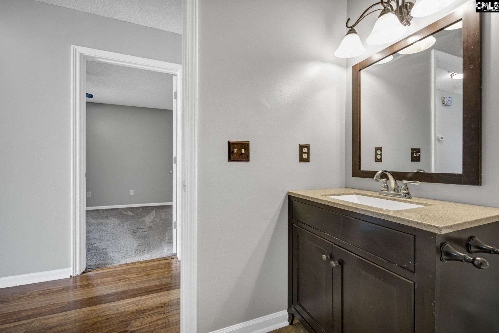 5 Moody View Court Photo 32