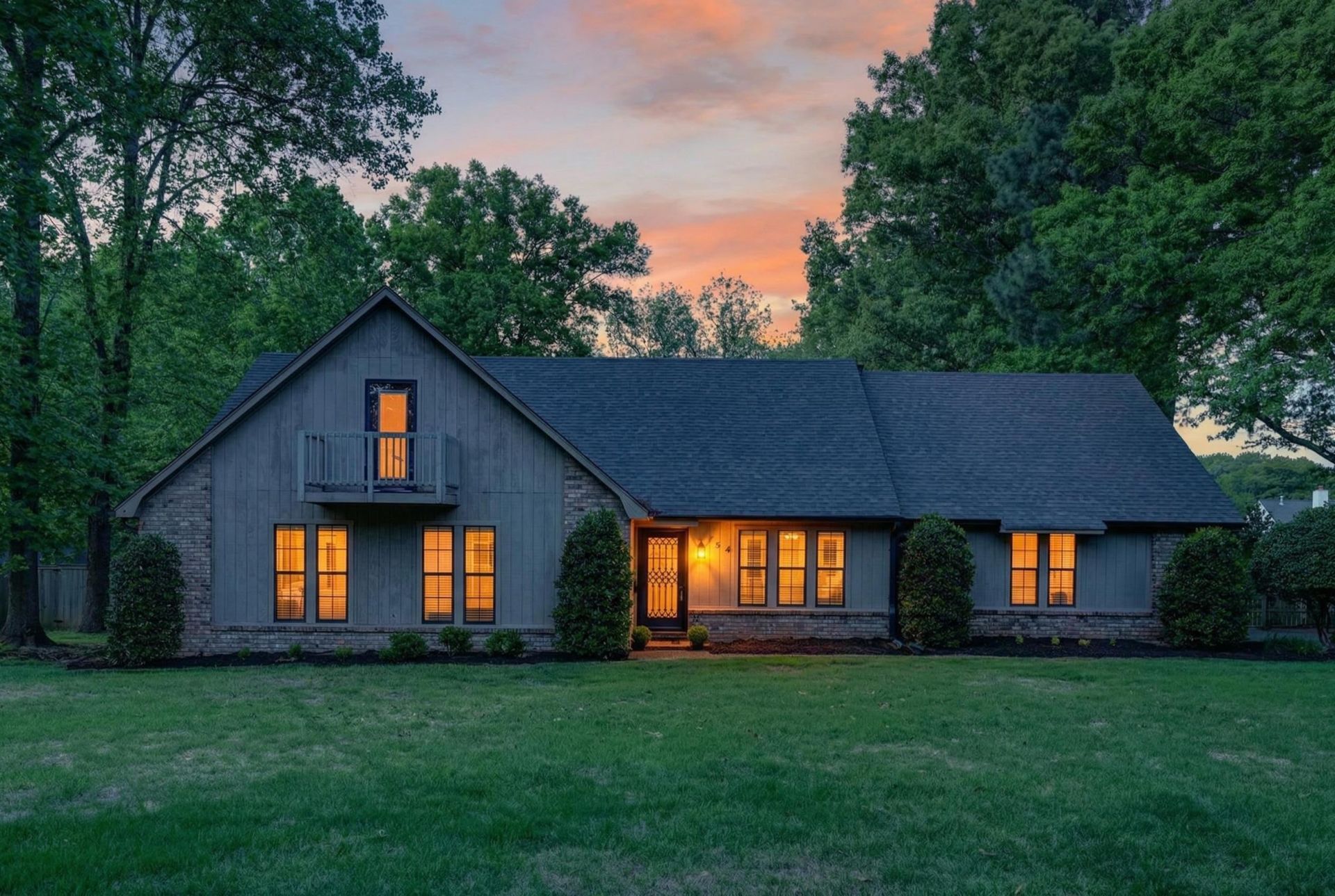354 W College Dr, Collierville, TN 38017 Main Photo