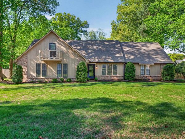 354 W COLLEGE DR, Collierville, TN 38017